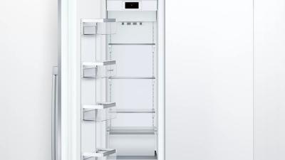 18" Bosch 8.6 Cu. Ft. Benchmark Series Built-in Freezer - B18IF905SP