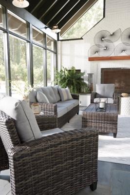 Ashley Cloverbrooke 4-Piece Outdoor Conversation Set P334-081