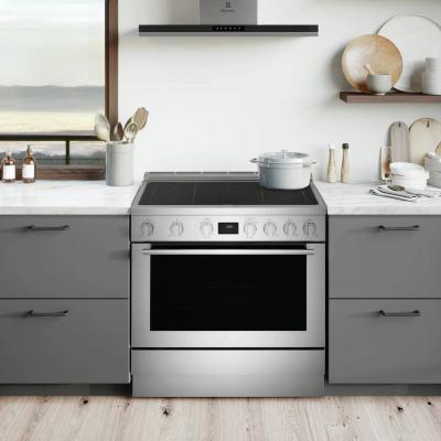 36" Electrolux Icon 4.4 Cu. Ft. Freestanding Induction Range with Elements, Smoothtop Cooktop - ECFI3668AS