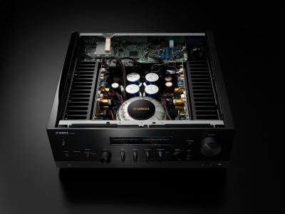 Yamaha Next-Generation Network HiFi Receiver in Black - RN2000A (B)