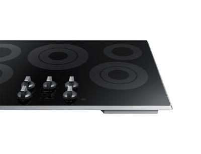 30" Samsung 5-Element Smart Electric Cooktop with Knob Controls - NZ30K6330RS/AA